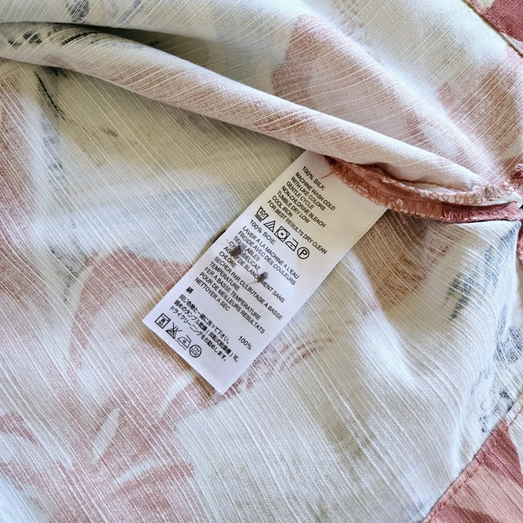 Tommy Bahama Disney Parks Collection Postcard Hawaiian Mens Shirt 100% Silk Sz S - Picture 9 of 10